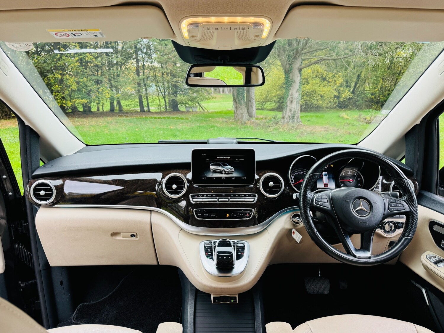 Used Mercedes-Benz V-Class 2018 for sale - 77932901: Photo 9