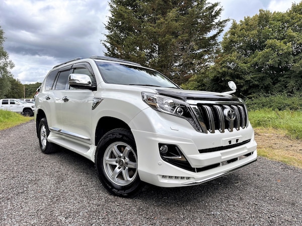Used Toyota Land Cruiser for sale - 74050783: Photo 1