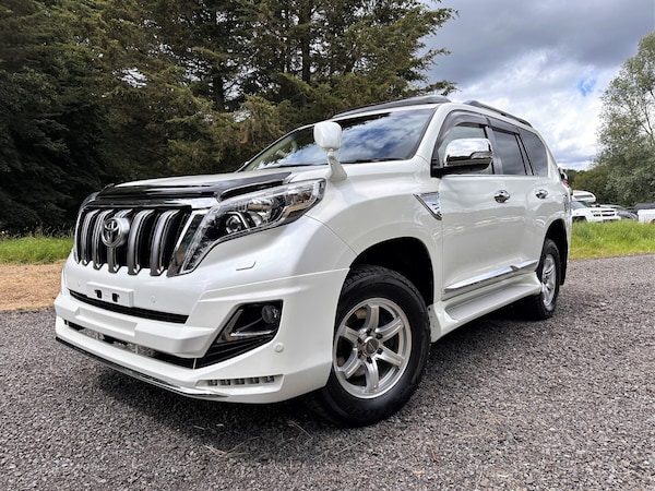 Used Toyota Land Cruiser for sale - 74050783: Photo 3