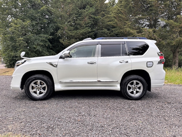 Used Toyota Land Cruiser for sale - 74050783: Photo 4