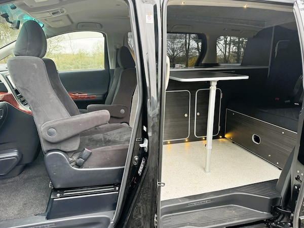 Used Toyota Vellfire 2009 for sale - 74073084: Photo 4