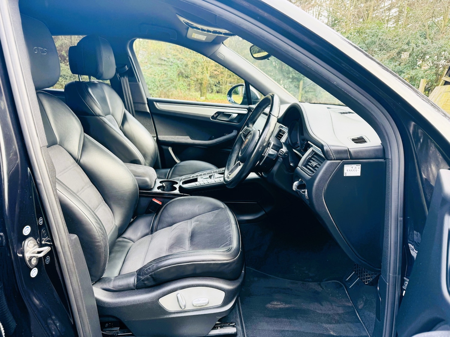 Used Porsche Macan for sale - 77690736: Photo 11