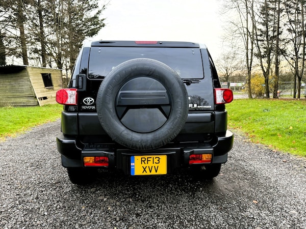 Used Toyota FJ Cruiser for sale - 74060643: Photo 7