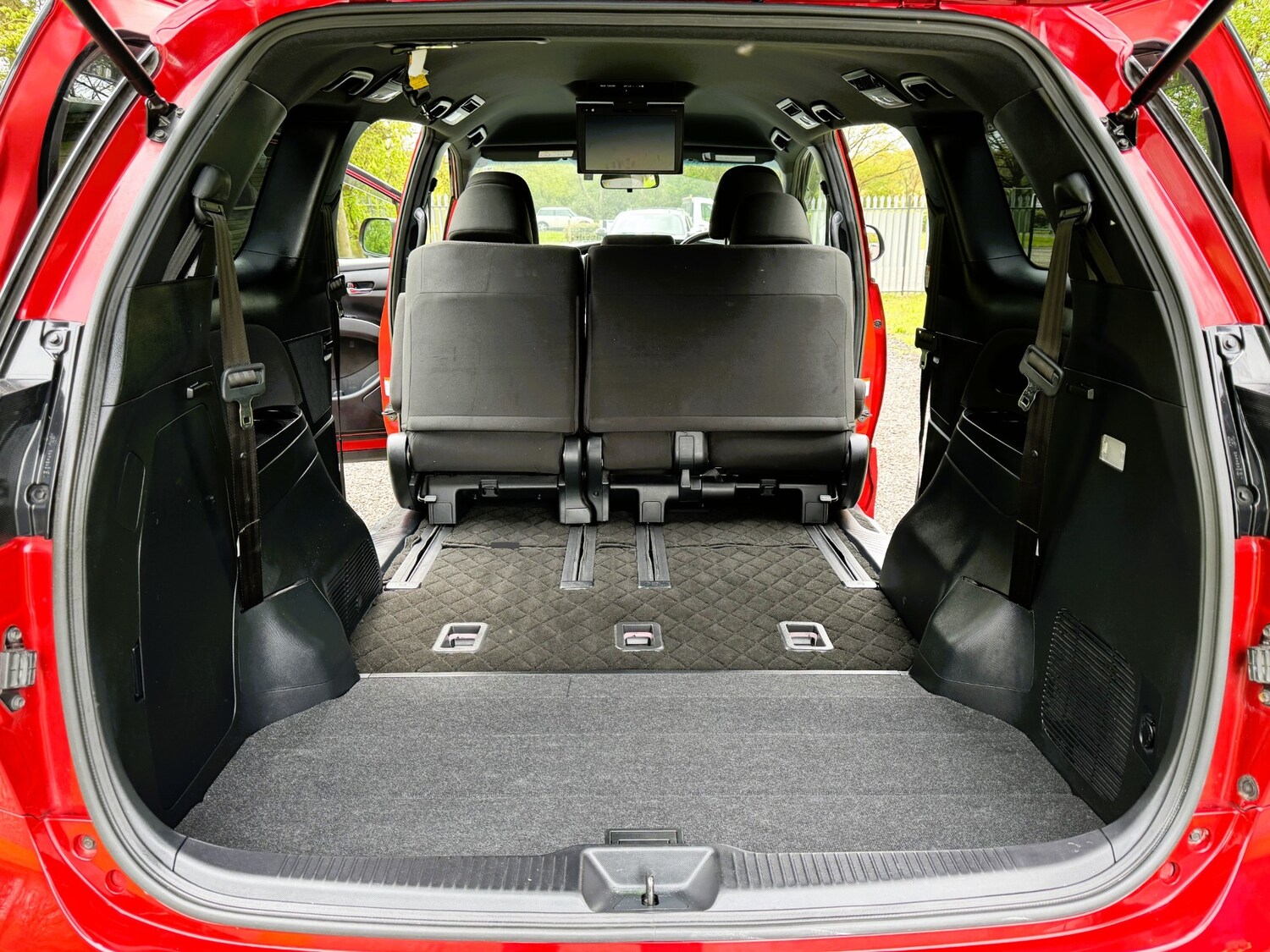 Used Toyota Estima 2016 for sale - 77932973: Photo 20