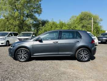 Used Volkswagen Golf 2018 for sale - 74538151: Photo