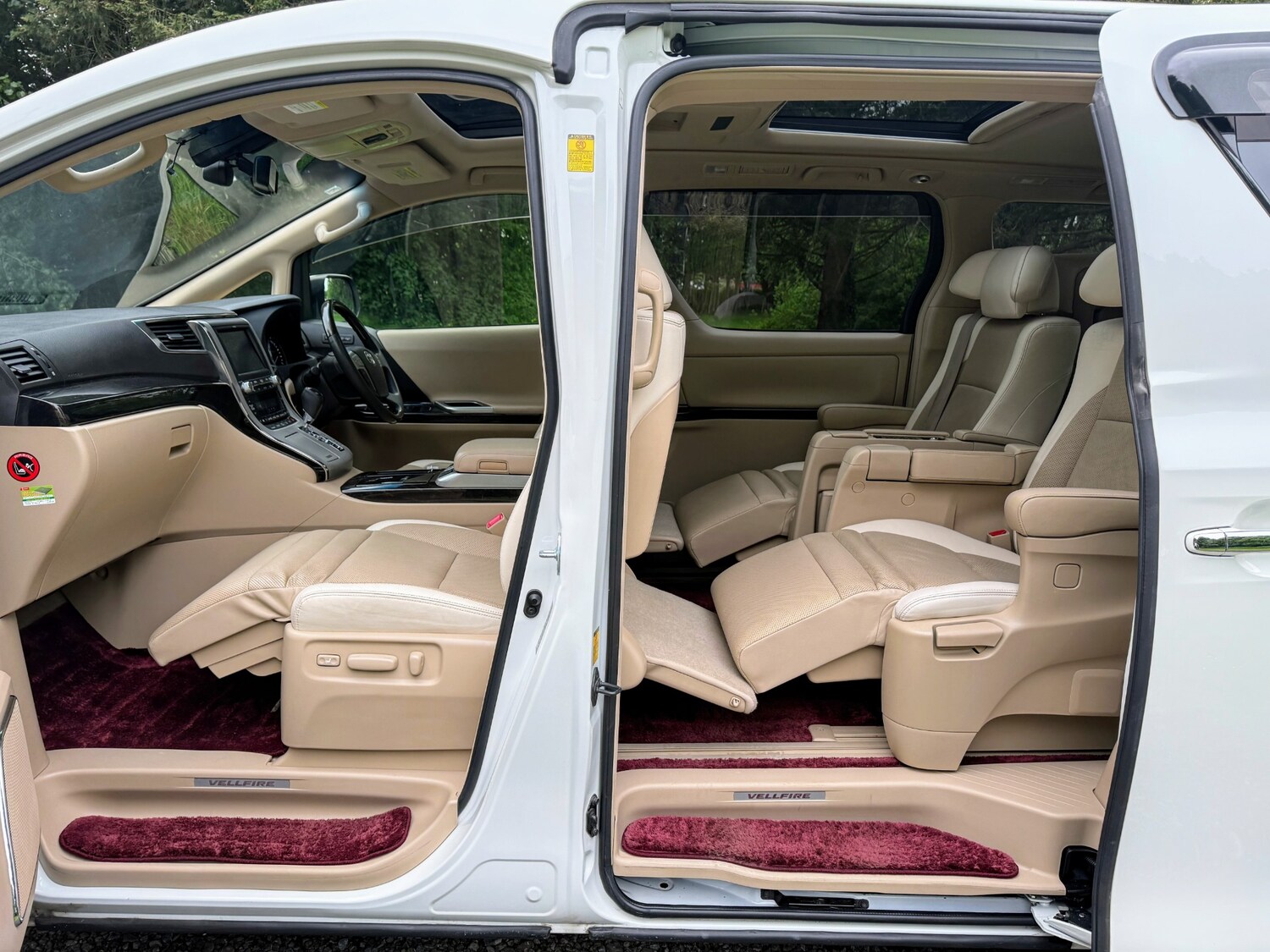 Used Toyota Vellfire 2014 for sale - 77689602: Photo 14