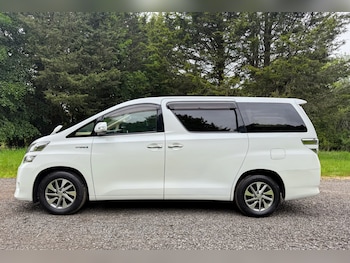 Used Toyota Vellfire 2014 for sale - 77689602: Photo