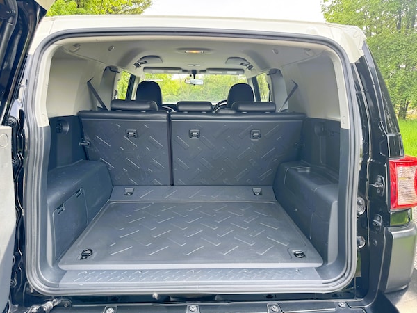 Used Toyota FJ Cruiser for sale - 74050134: Photo 16