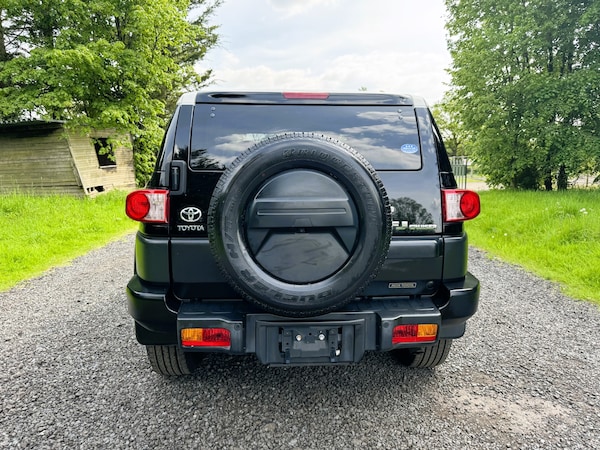 Used Toyota FJ Cruiser for sale - 74050134: Photo 7