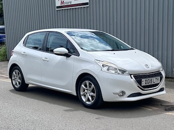 Used Peugeot 208 2015 for sale - 78761468: Photo