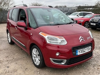 2012 (62) - 1.6 HDi 8V Exclusive 5dr - due in