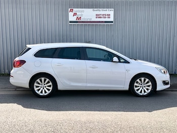 Used Vauxhall Astra 2014 for sale - 77916879: Photo