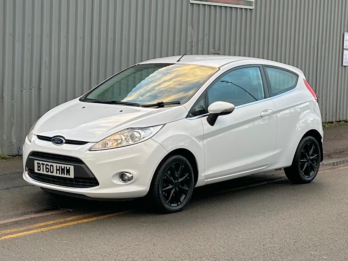 Used Ford Fiesta 2010 for sale - 77007896: Photo 2