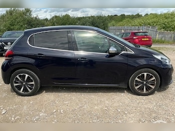 Used Peugeot 208 2016 for sale - 78827209: Photo