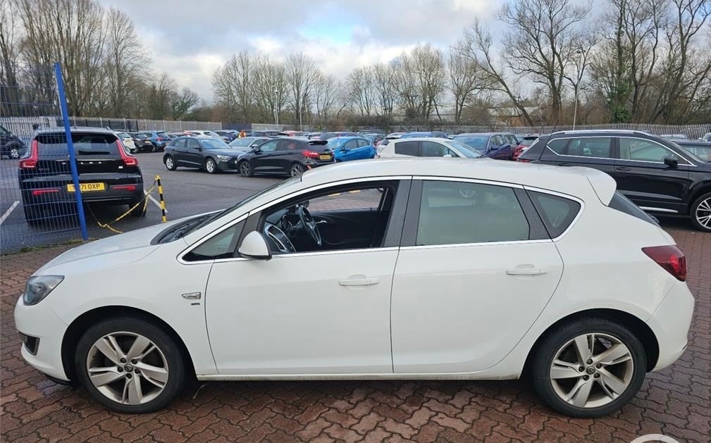 Used Vauxhall Astra 2015 for sale - 77438729: Photo 5
