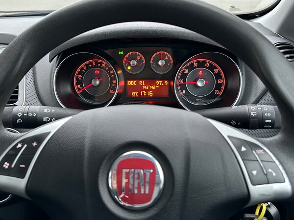 Used Fiat Punto Evo 2011 for sale - 74641971: Photo 15