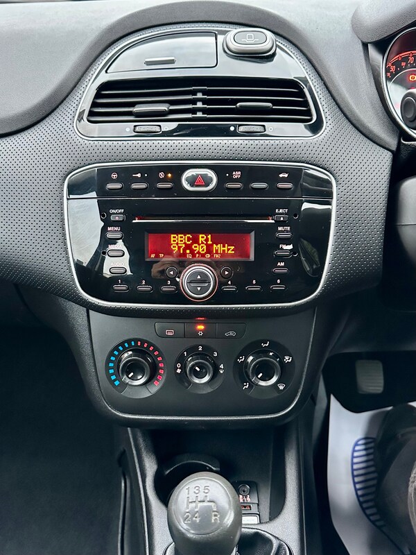 Used Fiat Punto Evo 2011 for sale - 74641971: Photo 16