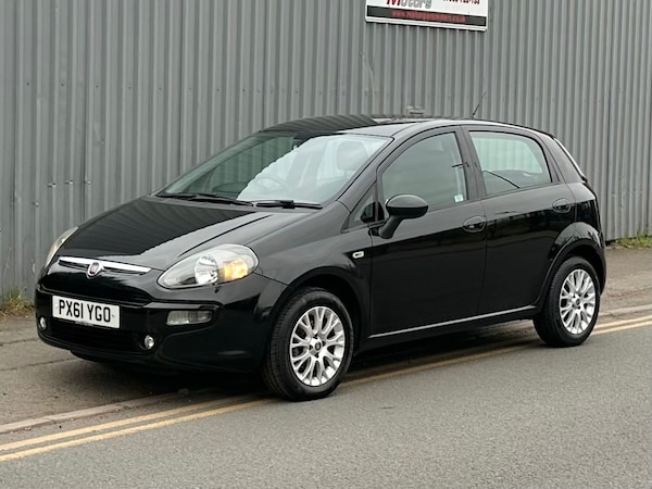 Used Fiat Punto Evo 2011 for sale - 74641971: Photo 2