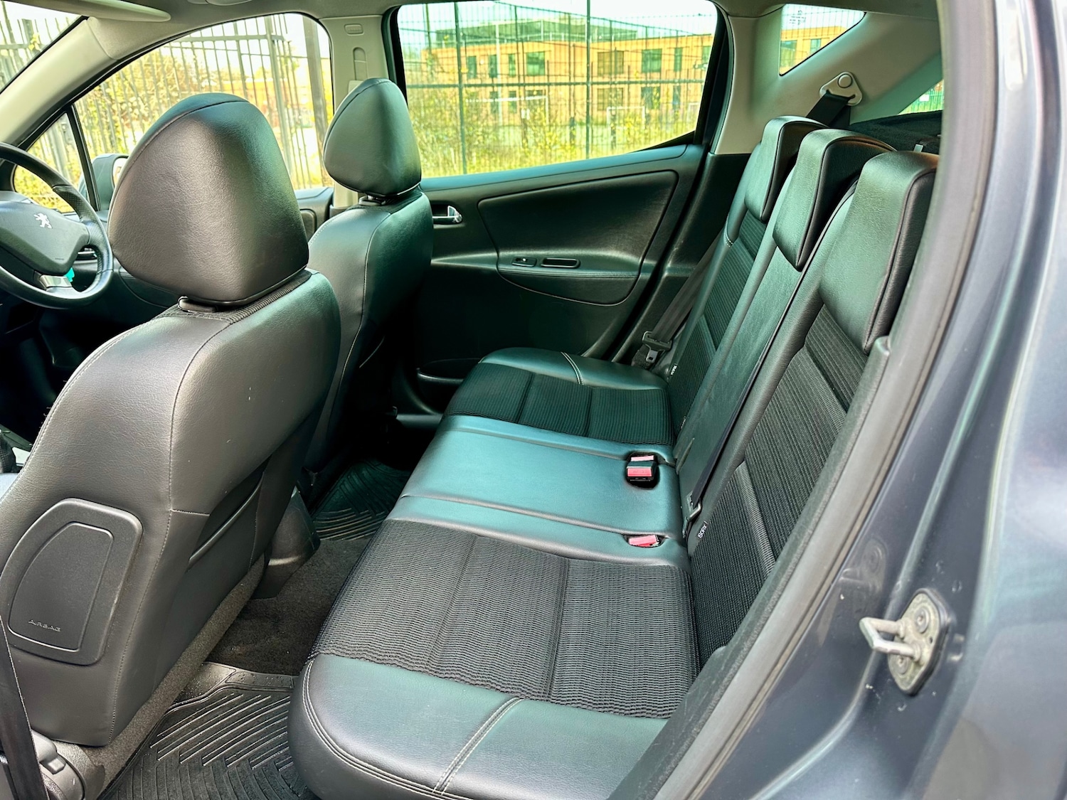 Used Peugeot 207 2011 for sale - 75138076: Photo 13