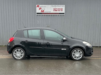 Used Renault Clio 2012 for sale - 76626721: Photo