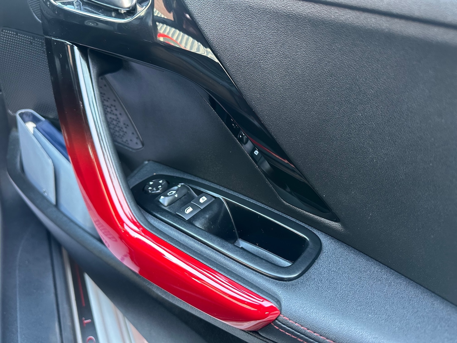 Used Peugeot 208 2013 for sale - 75052715: Photo 14