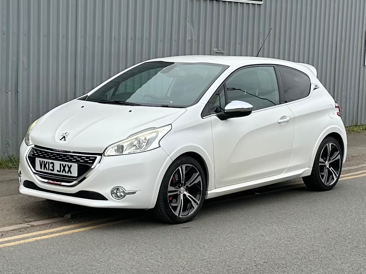 Used Peugeot 208 2013 for sale - 75052715: Photo 2
