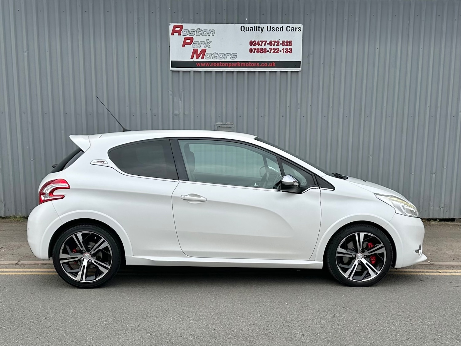 Used Peugeot 208 2013 for sale - 75052715: Photo 3