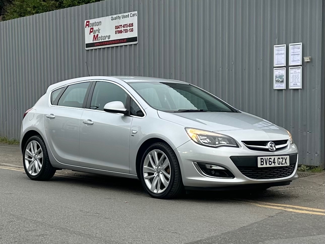 Used Vauxhall Astra 2014 for sale - 76074822: Photo 1