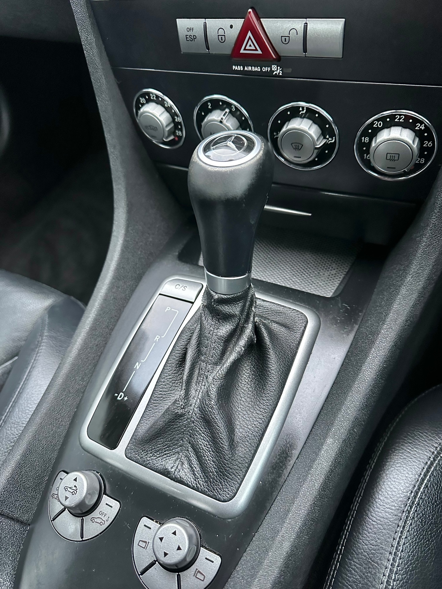 Used Mercedes-Benz SLK 2005 for sale - 77892040: Photo 14