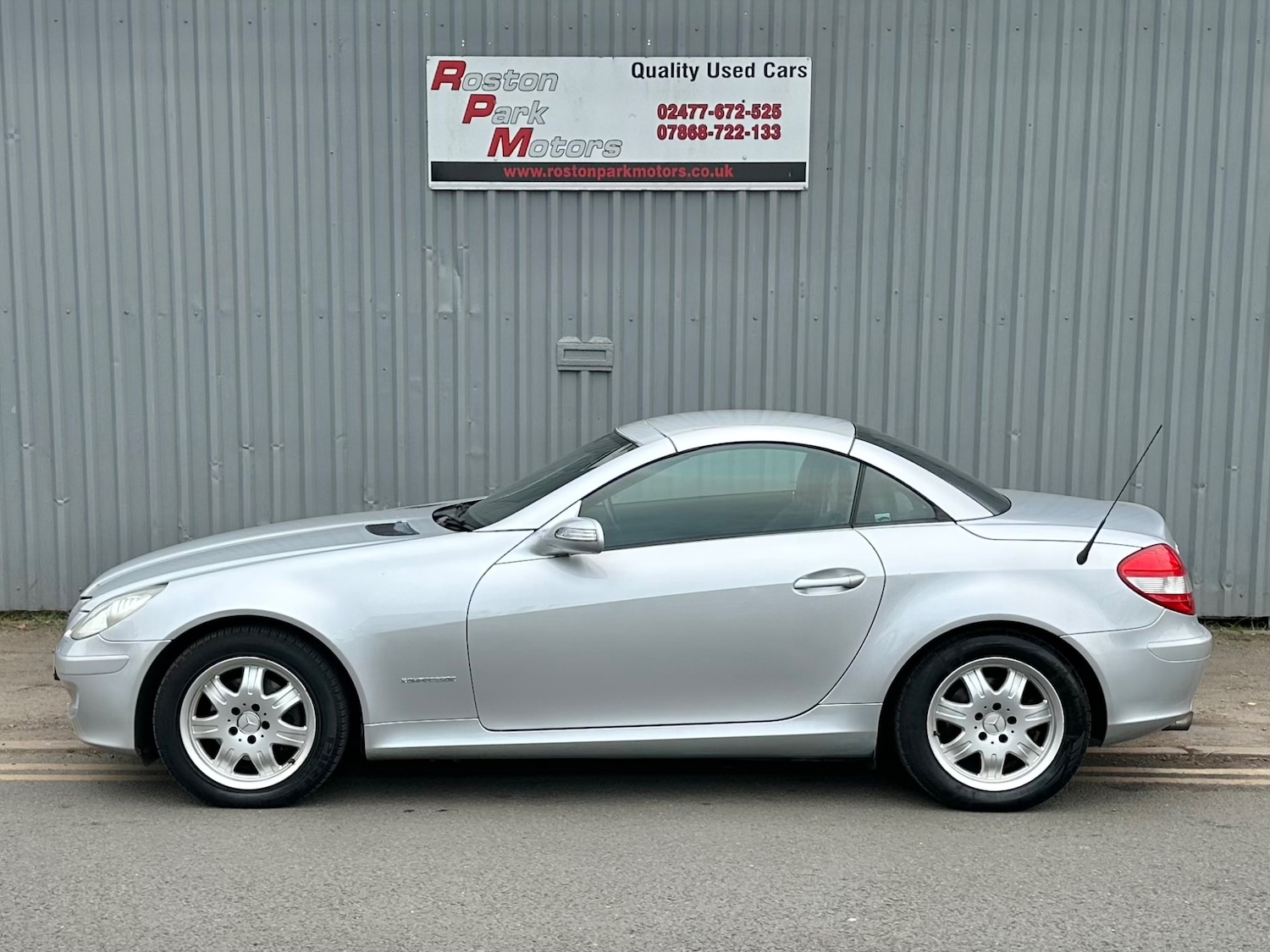 Used Mercedes-Benz SLK 2005 for sale - 77892040: Photo 4
