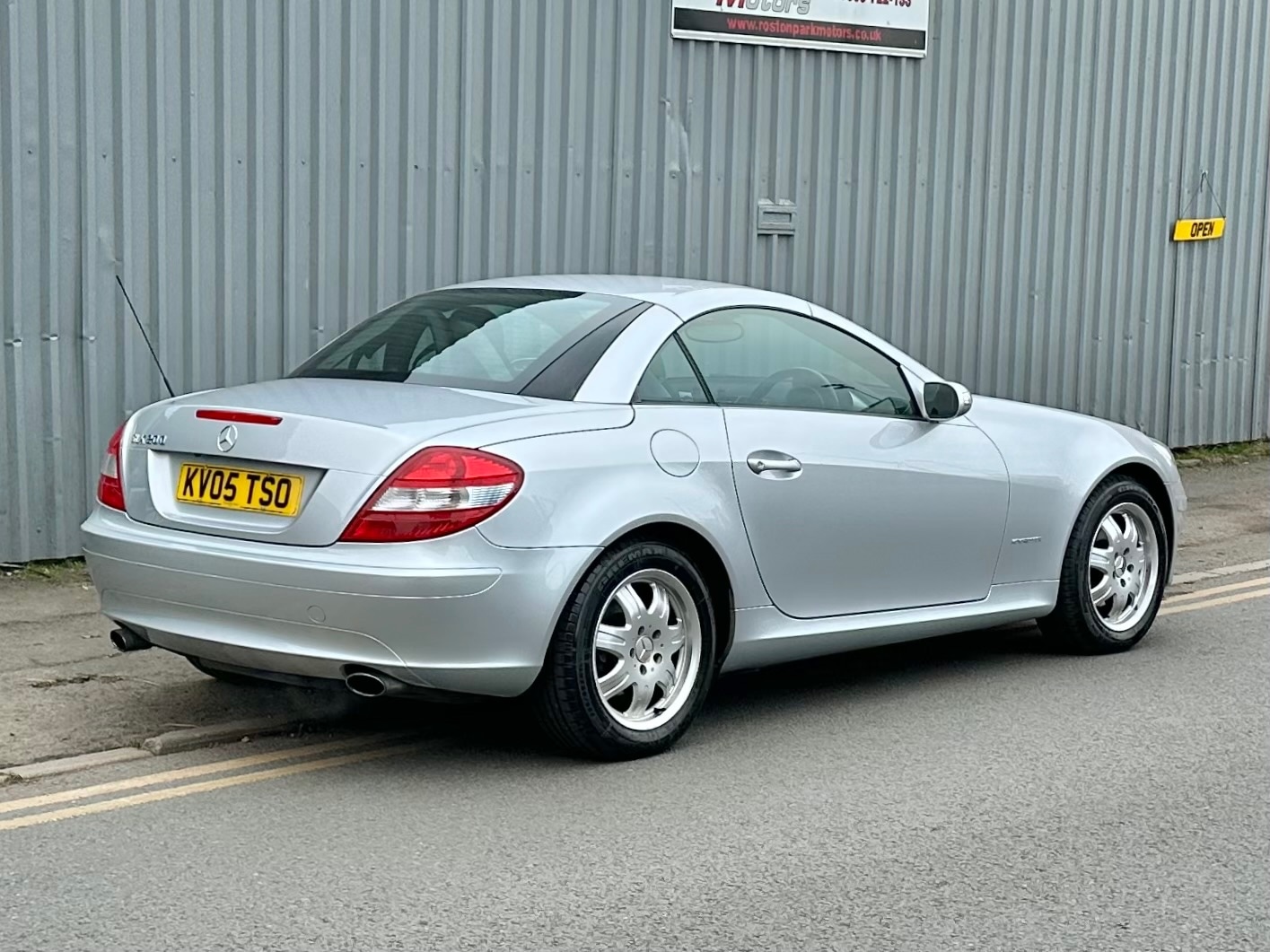 Used Mercedes-Benz SLK 2005 for sale - 77892040: Photo 5