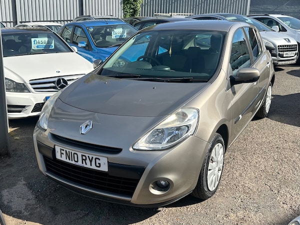 Used Renault Clio 2010 for sale - 75104726: Photo 10