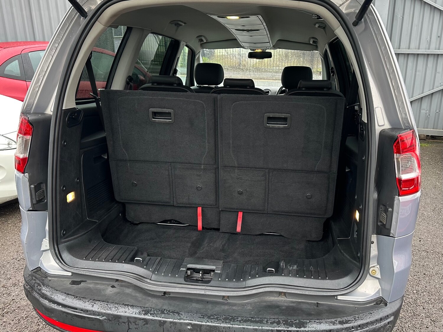 Used Ford Galaxy 2013 for sale - 77537105: Photo 14