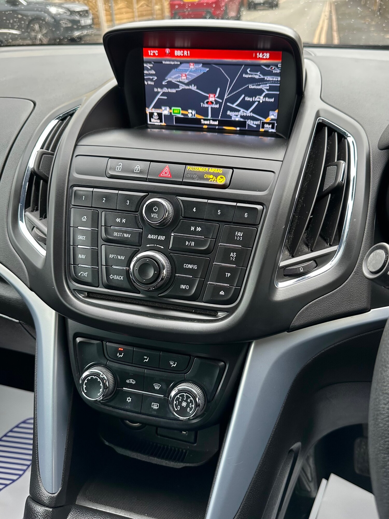 Used Vauxhall Zafira 2015 for sale - 76312287: Photo 14