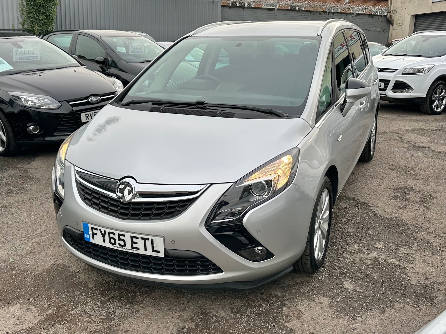 Used Vauxhall Zafira 2015 for sale - 76312287: Photo 9