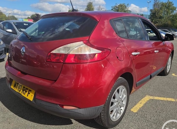 Used Renault Megane 2010 for sale - 76225497: Photo 5