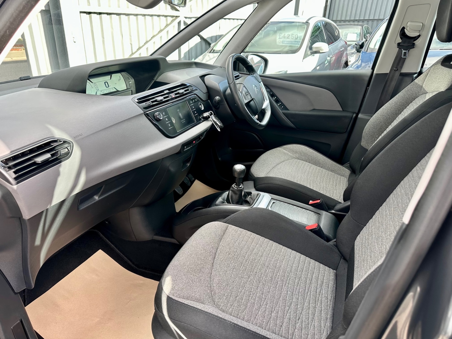 Used Citroen C4 Grand Picasso 2015 for sale - 75948725: Photo 11