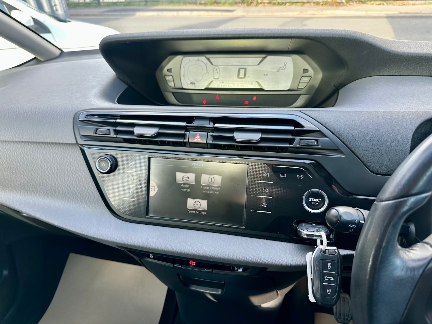 Used Citroen C4 Grand Picasso 2015 for sale - 75948725: Photo 16