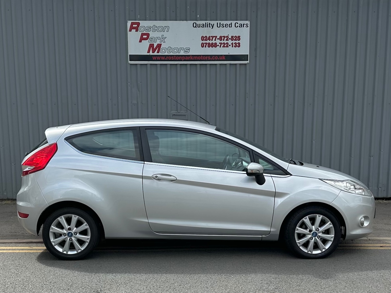 Used Ford Fiesta 2010 for sale - 76971544: Photo 3