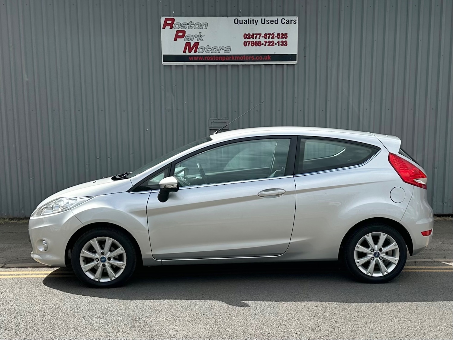 Used Ford Fiesta 2010 for sale - 76971544: Photo 4