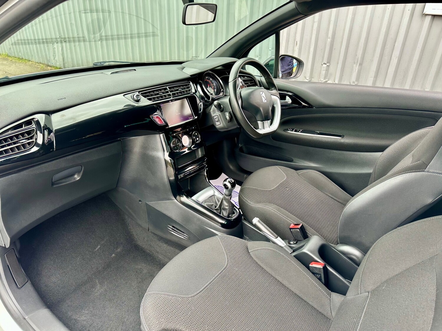 Used DS Automobiles DS 3 2015 for sale - 74172885: Photo 12