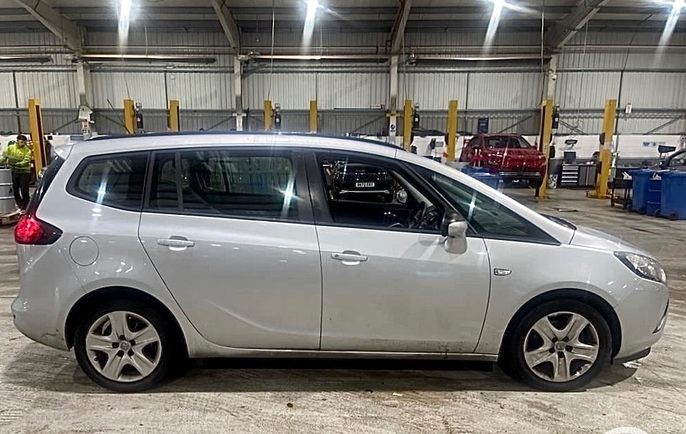 Used Vauxhall Zafira 2015 for sale - 76438289: Photo 1
