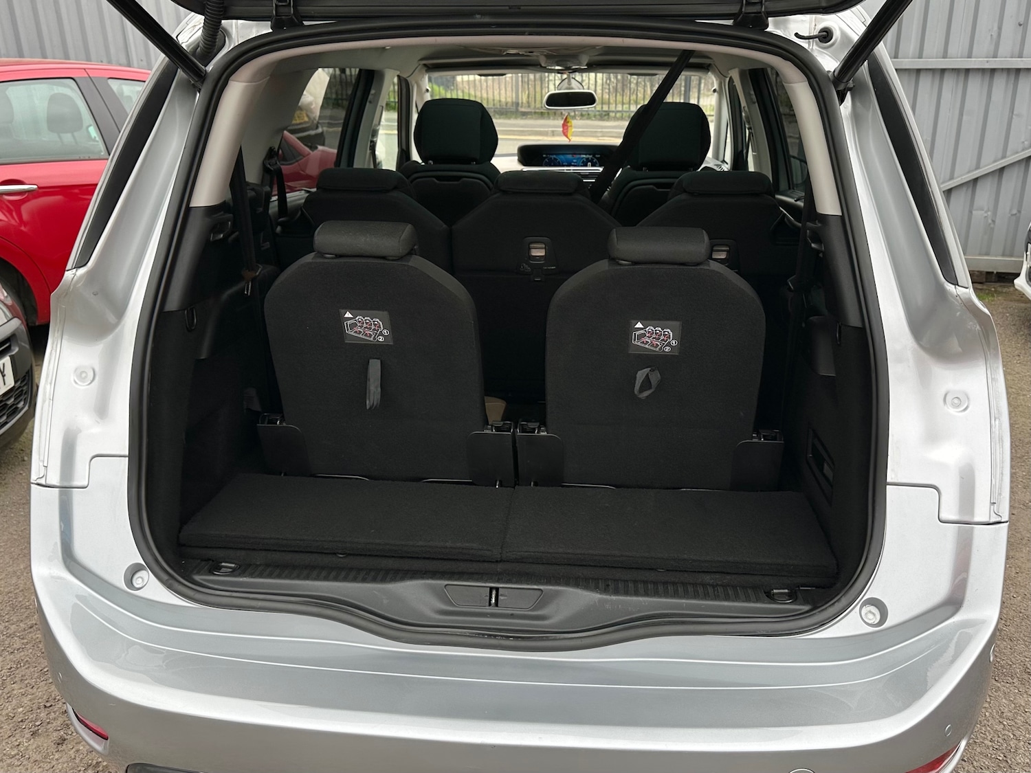 Used Citroen Grand C4 Picasso 2015 for sale - 74310147: Photo 15