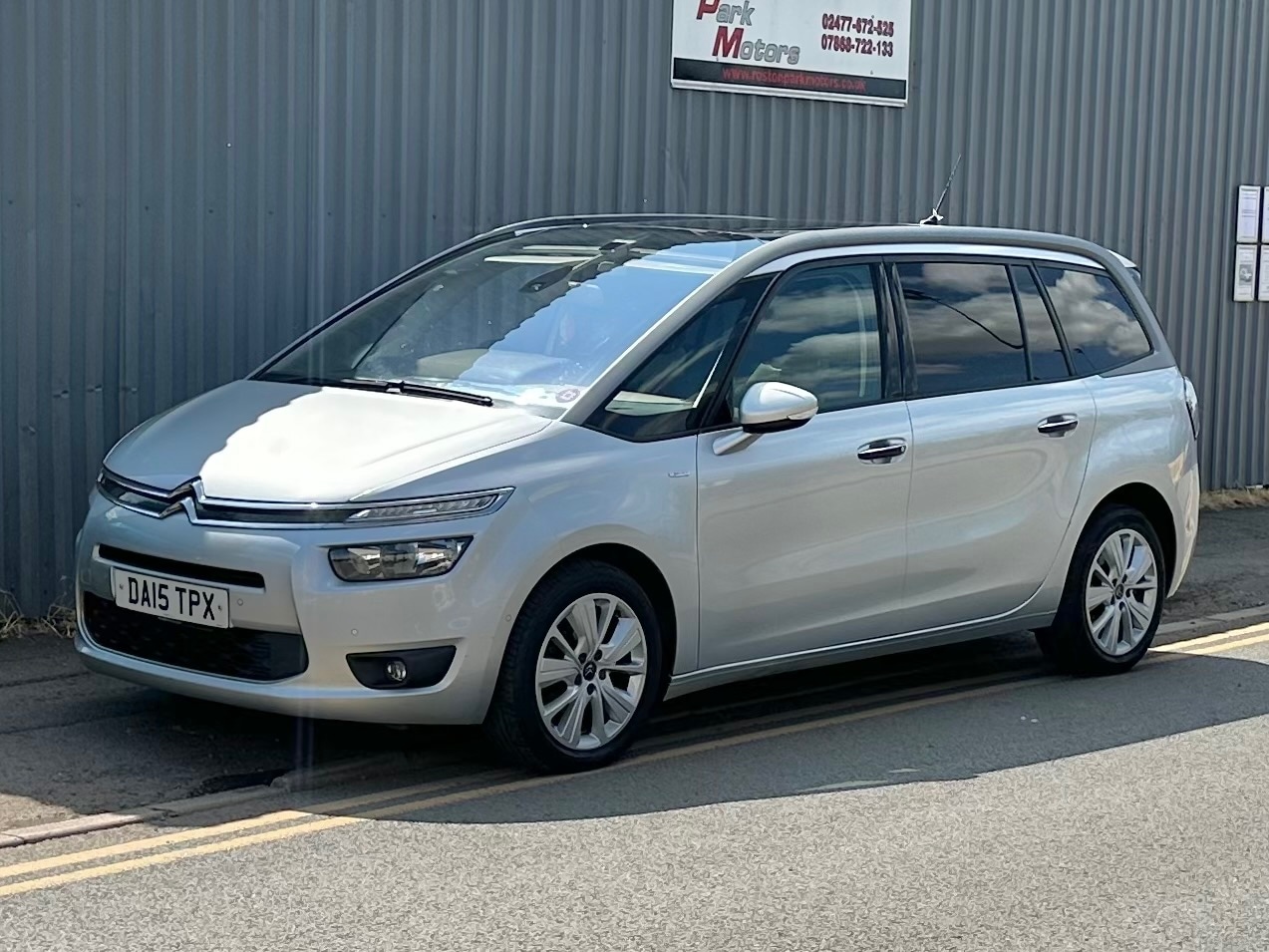 Used Citroen C4 Grand Picasso 2015 for sale - 74310147: Photo 2