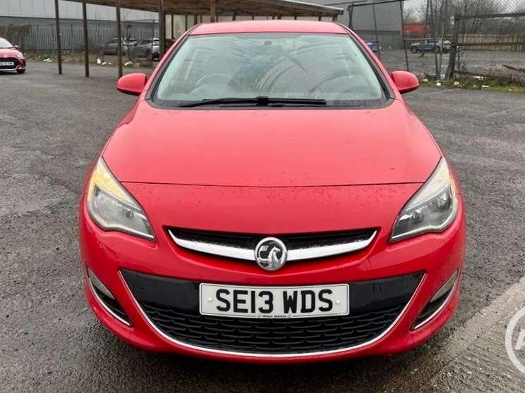 Used Vauxhall Astra 2013 for sale - 77453544: Photo 2