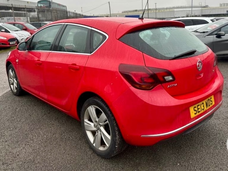 Used Vauxhall Astra 2013 for sale - 77453544: Photo 4