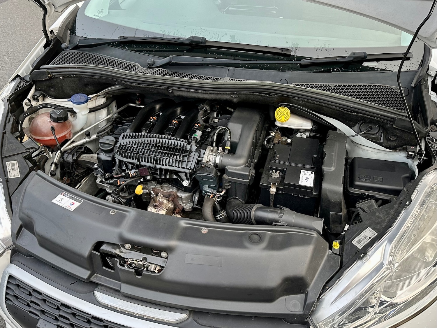 Used Peugeot 208 2013 for sale - 76941149: Photo 10