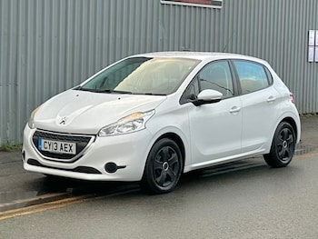 Used Peugeot 208 2013 for sale - 76941149: Photo