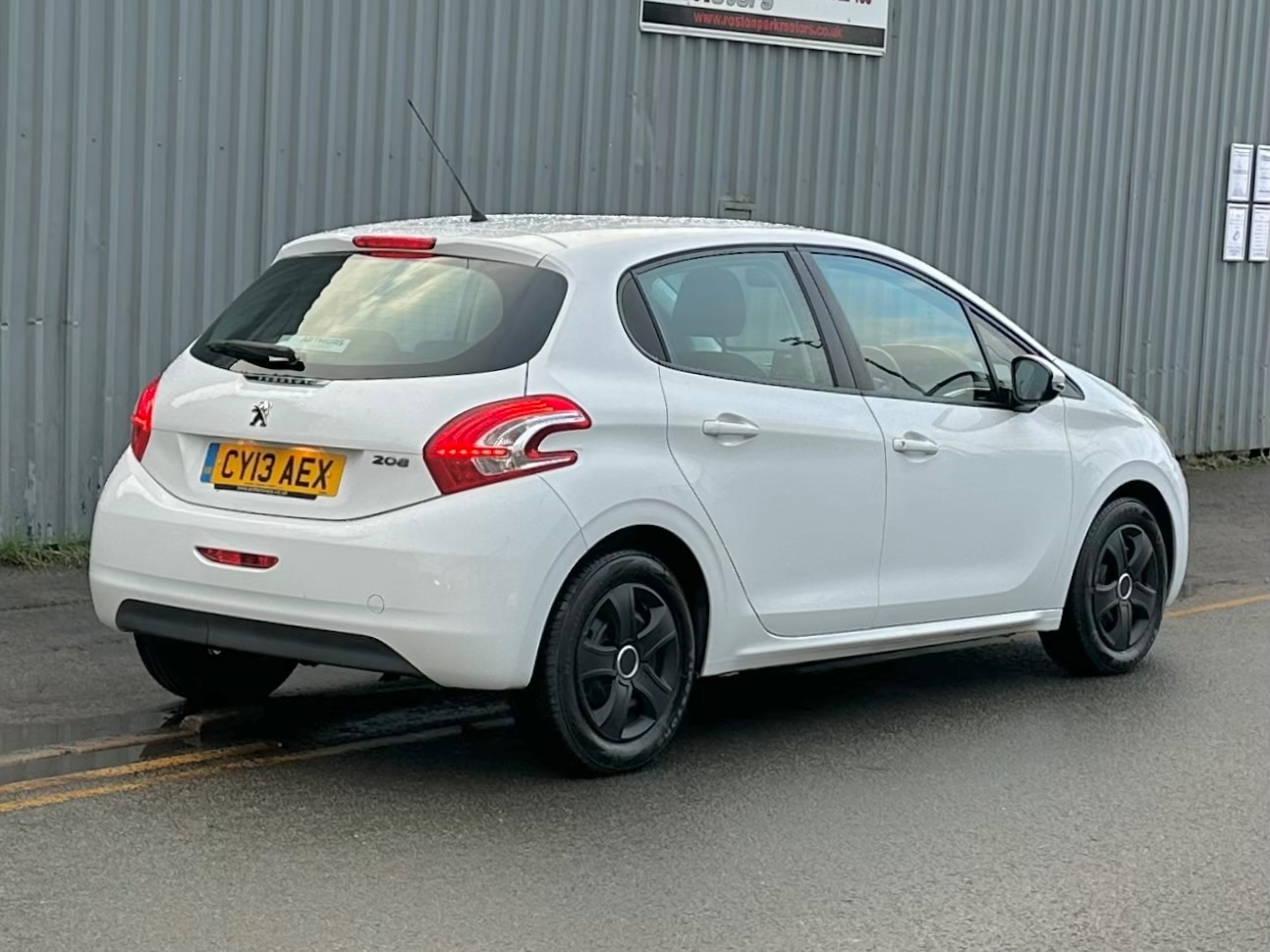 Used Peugeot 208 2013 for sale - 76941149: Photo 5