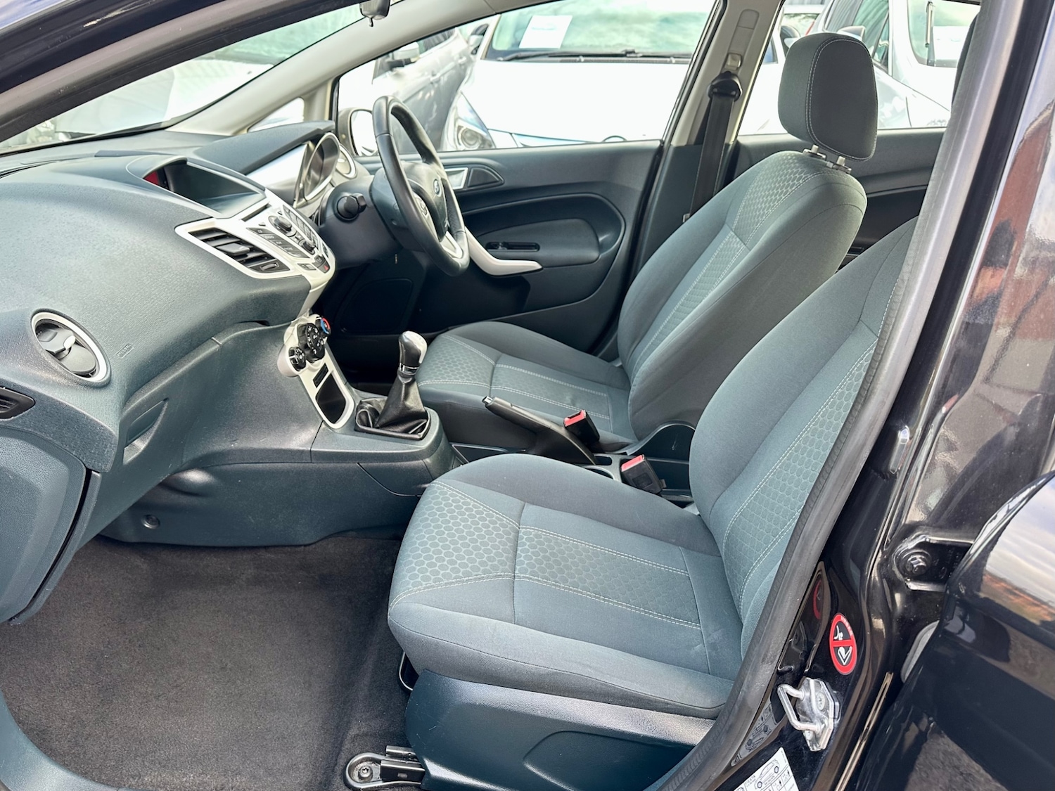 Used Ford Fiesta 2012 for sale - 76312628: Photo 12